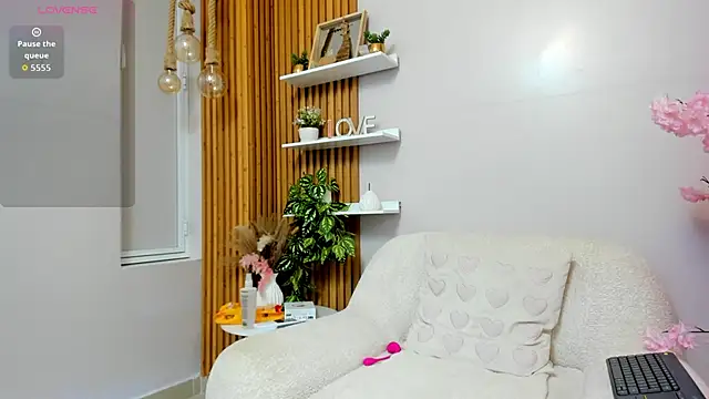 Maiasweet  online show from 03/26/26, 03:23