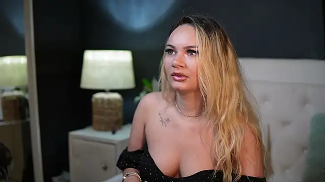 Snapshot of DaliaParis chatting on 07/19/26, 11:41 DaliaParis online show from 07/19/26, 11:41