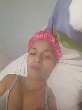 Beatriz2211 online show from 04/07/26, 12:22