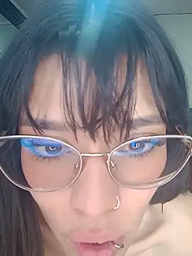 Snapshot of avalustyy chatting on 03/27/26, 11:15 avalustyy online show from 03/27/26, 11:15