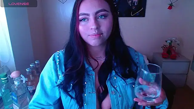 Miley Clarck online show from 03/25/26, 01:06