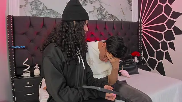 Snapshot of ArthurAndAllice chatting on 03/21/26, 05:56 ArthurAndAllice online show from 03/21/26, 05:56