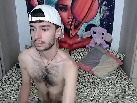 Snapshot of Adrien_polo chatting on 05/08/26, 03:17 Adrien polo online show from 05/08/26, 03:17