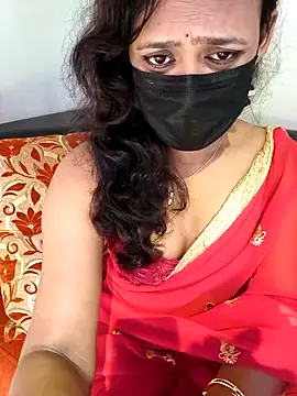 Snapshot of Lena_mahiyaa chatting on 04/20/26, 07:55 Lena mahiyaa online show from 04/20/26, 07:55