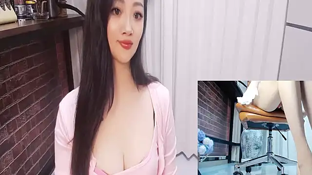 Latte-01 online show from 07/01/26, 02:51
