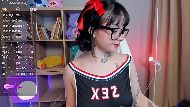 Snapshot of _EmilyRouge_ chatting on 05/08/26, 04:40 EmilyRouge online show from 05/08/26, 04:40