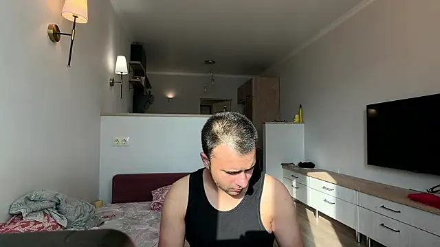 Snapshot of Daniel_ice chatting on 03/28/26, 01:33 Daniel ice online show from 03/28/26, 01:33