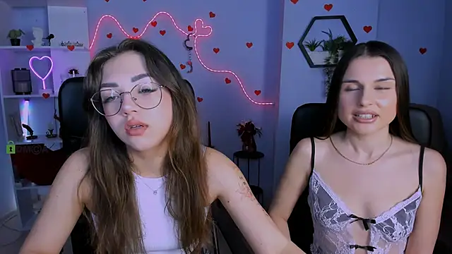 sara musee online show from 04/20/26, 05:54