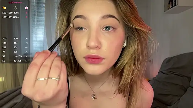 1Kellynaive online show from 04/25/26, 03:20