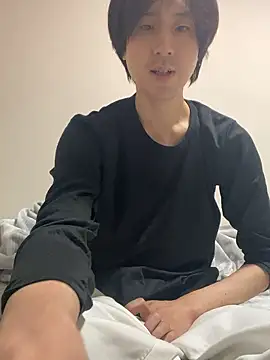 Snapshot of youta200 chatting on 04/11/26, 09:30 youta200 online show from 04/11/26, 09:30