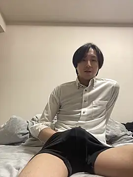 Snapshot of youta200 chatting on 04/15/26, 10:33 youta200 online show from 04/15/26, 10:33
