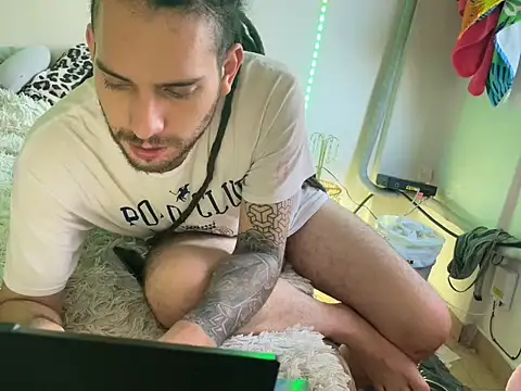 DreadObsessionxX online show from 06/17/26, 12:18