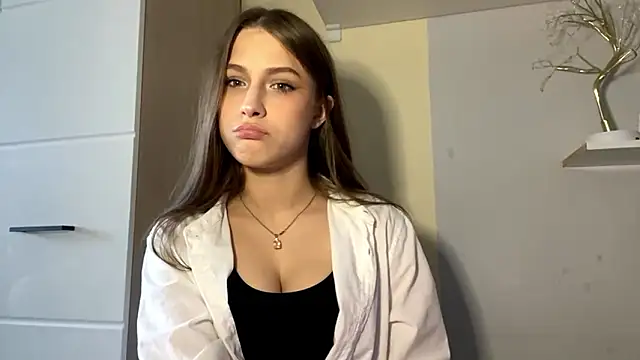 Snapshot of AssumingPail chatting on 03/21/26, 01:58 AssumingPail online show from 03/21/26, 01:58