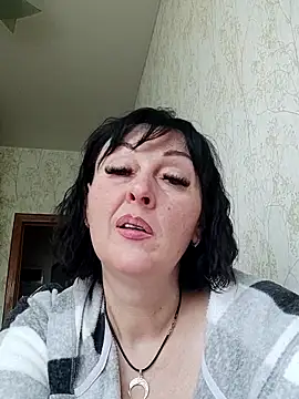 HelgaDennis online show from 04/25/26, 03:09