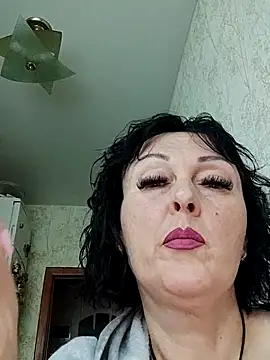 HelgaDennis online show from 04/27/26, 04:10
