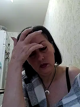 Snapshot of HelgaDennis chatting on 06/03/26, 03:31 HelgaDennis online show from 06/03/26, 03:31