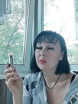 Snapshot of HelgaDennis chatting on 06/08/26, 03:51 HelgaDennis online show from 06/08/26, 03:51
