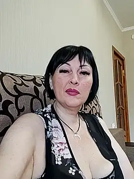 HelgaDennis online show from 07/10/26, 06:07