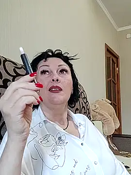 HelgaDennis online show from 07/23/26, 06:33