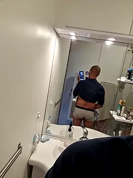 Justfunfree online show from 03/27/26, 03:01