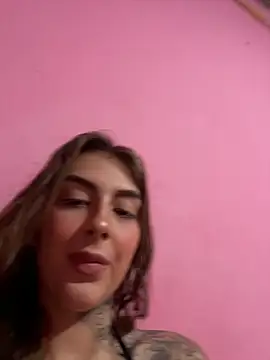 Snapshot of miiabellovic chatting on 04/24/26, 03:25 miiabellovic online show from 04/24/26, 03:25