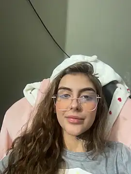 miiabellovic online show from 06/07/26, 10:35
