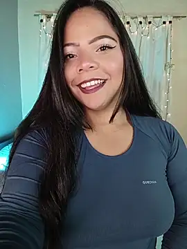 Snapshot of ROUSSE_SINCLAIR chatting on 05/18/26, 10:26 ROUSSE SINCLAIR online show from 05/18/26, 10:26