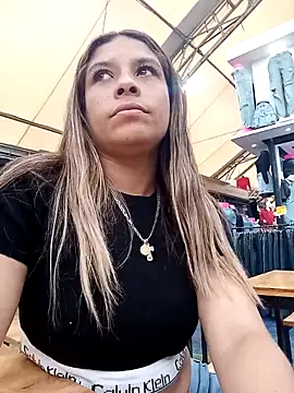 alanna6950 online show from 04/04/26, 05:32