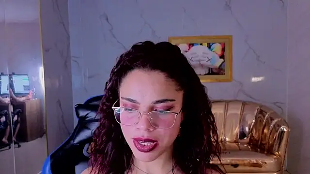 Snapshot of sara_1s chatting on 04/09/26, 06:19 sara 1s online show from 04/09/26, 06:19