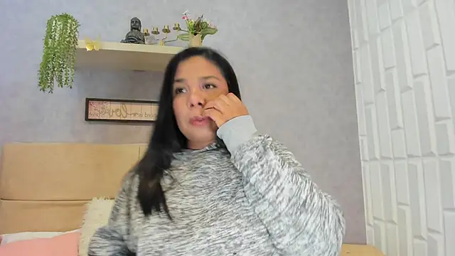 Cloee evans online show from 04/15/26, 11:50