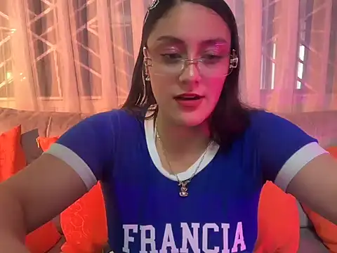 Snapshot of CristalZafiro chatting on 07/14/26, 02:12 CristalZafiro online show from 07/14/26, 02:12