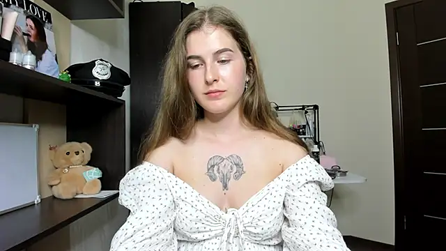 Snapshot of OhMyAlice chatting on 07/02/26, 07:31 OhMyAlice online show from 07/02/26, 07:31