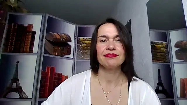 Selena Moo online show from 04/18/26, 10:30