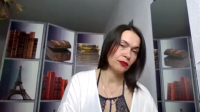 Selena Moo online show from 04/19/26, 11:53