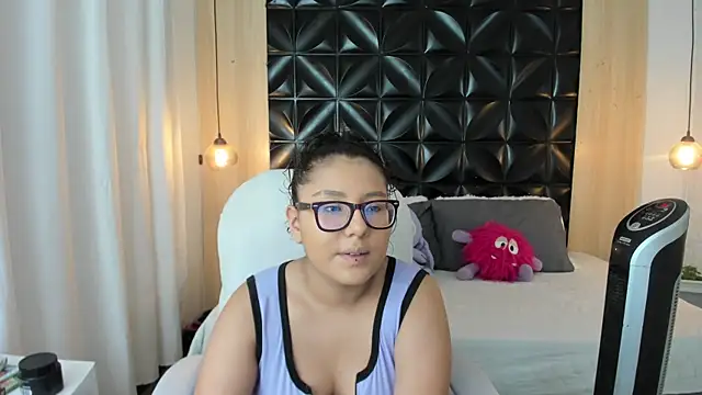 Rapthalia  online show from 04/15/26, 11:16
