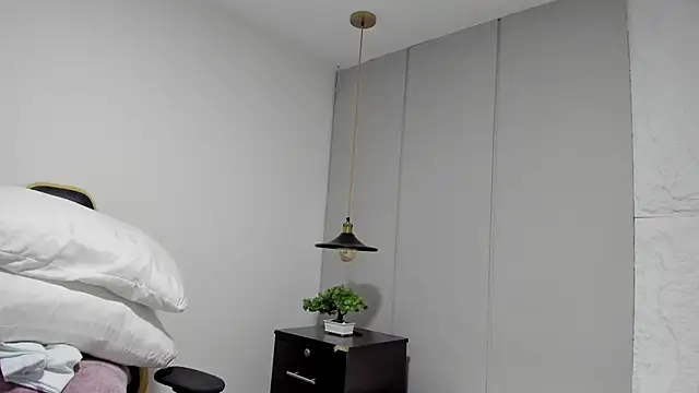 Snapshot of kira_relish chatting on 04/29/26, 05:30 kira relish online show from 04/29/26, 05:30
