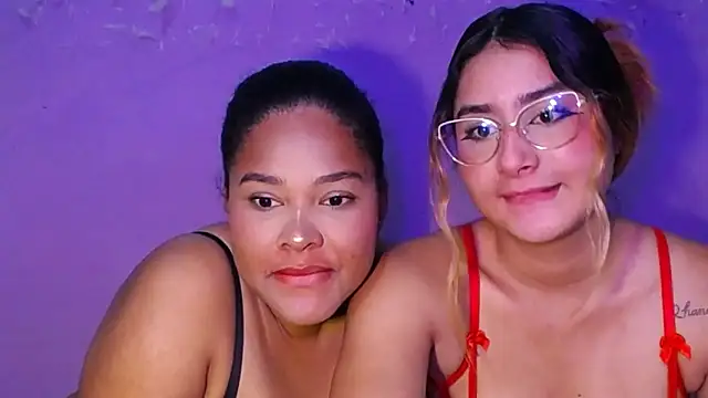Snapshot of Amara_Diamond_1 chatting on 04/19/26, 08:33 Amara Diamond 1 online show from 04/19/26, 08:33