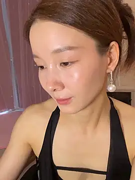 Snapshot of Tingting-rd chatting on 06/30/26, 10:38 Tingting-rd online show from 06/30/26, 10:38