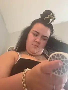Khloeross online show from 05/26/26, 12:45