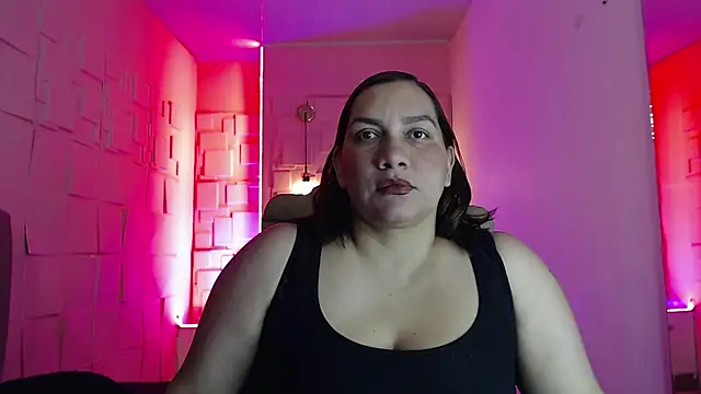 mia coral1 online show from 05/01/26, 09:52