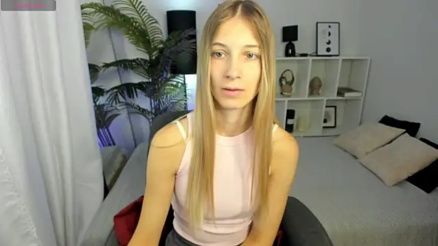 LauraPurr online show from 07/10/26, 07:12