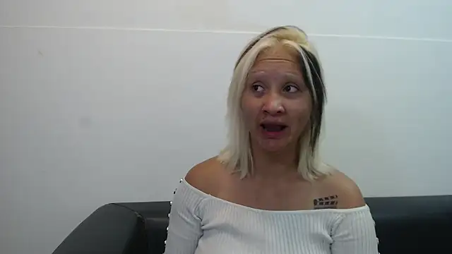 dafne kim online show from 04/14/26, 12:44