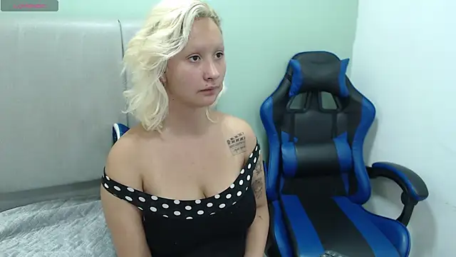 dafne kim online show from 05/11/26, 02:45