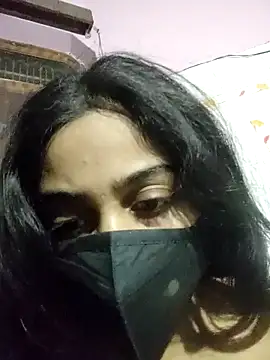 Snapshot of ALIZA_FENDY chatting on 04/11/26, 08:24 ALIZA FENDY online show from 04/11/26, 08:24