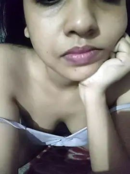 ALIZA FENDY online show from 07/27/26, 04:03