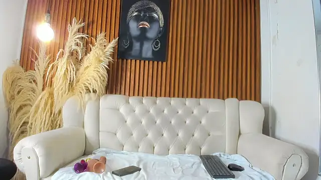 Snapshot of Brenda_Thomp chatting on 06/13/26, 03:37 Brenda Thomp online show from 06/13/26, 03:37