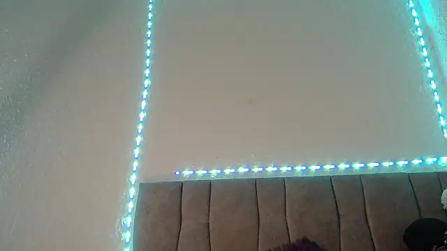 Snapshot of Val_Time chatting on 06/17/26, 04:19 Val Time online show from 06/17/26, 04:19