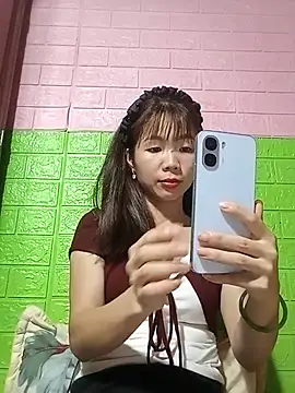 AmyLinee01 online show from 06/03/26, 11:24