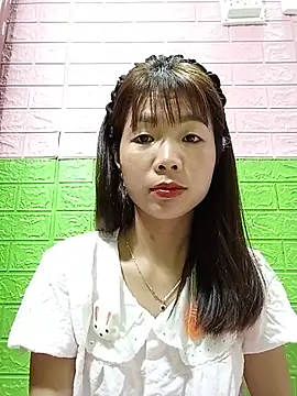 AmyLinee01 online show from 06/23/26, 11:41