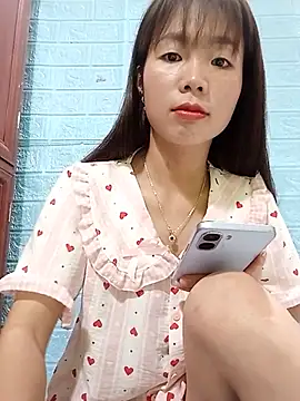 Snapshot of AmyLinee01 chatting on 08/09/26, 11:15 AmyLinee01 online show from 08/09/26, 11:15